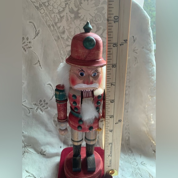 Cute soldier Nutcracker 1980’s/90’s - Picture 9 of 9